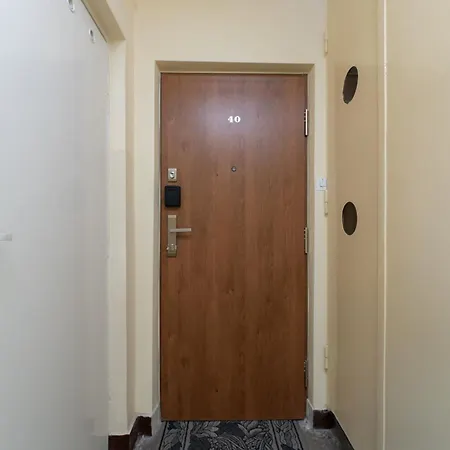 Grzegorzki Pleasant By Bookinghost *