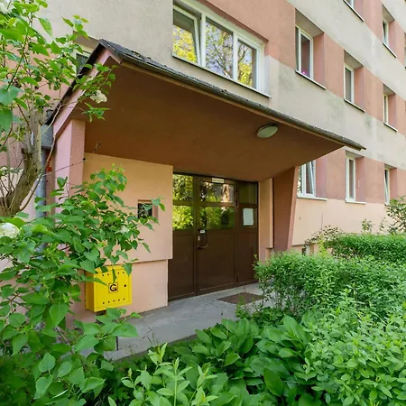 Grzegorzki Pleasant By Bookinghost Krakow