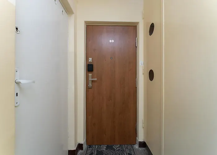 Grzegorzki Pleasant By Bookinghost *