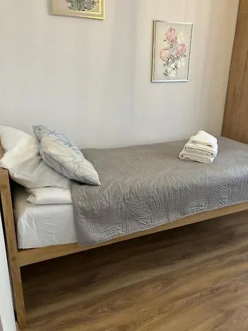 Grzegorzki Pleasant By Bookinghost * Krakow